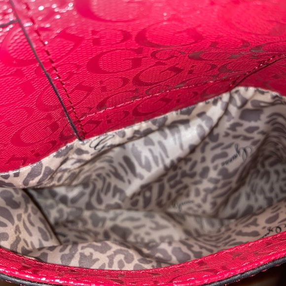 Guess red Ella Cruz rosy satchel EUC - Picture 6 of 7